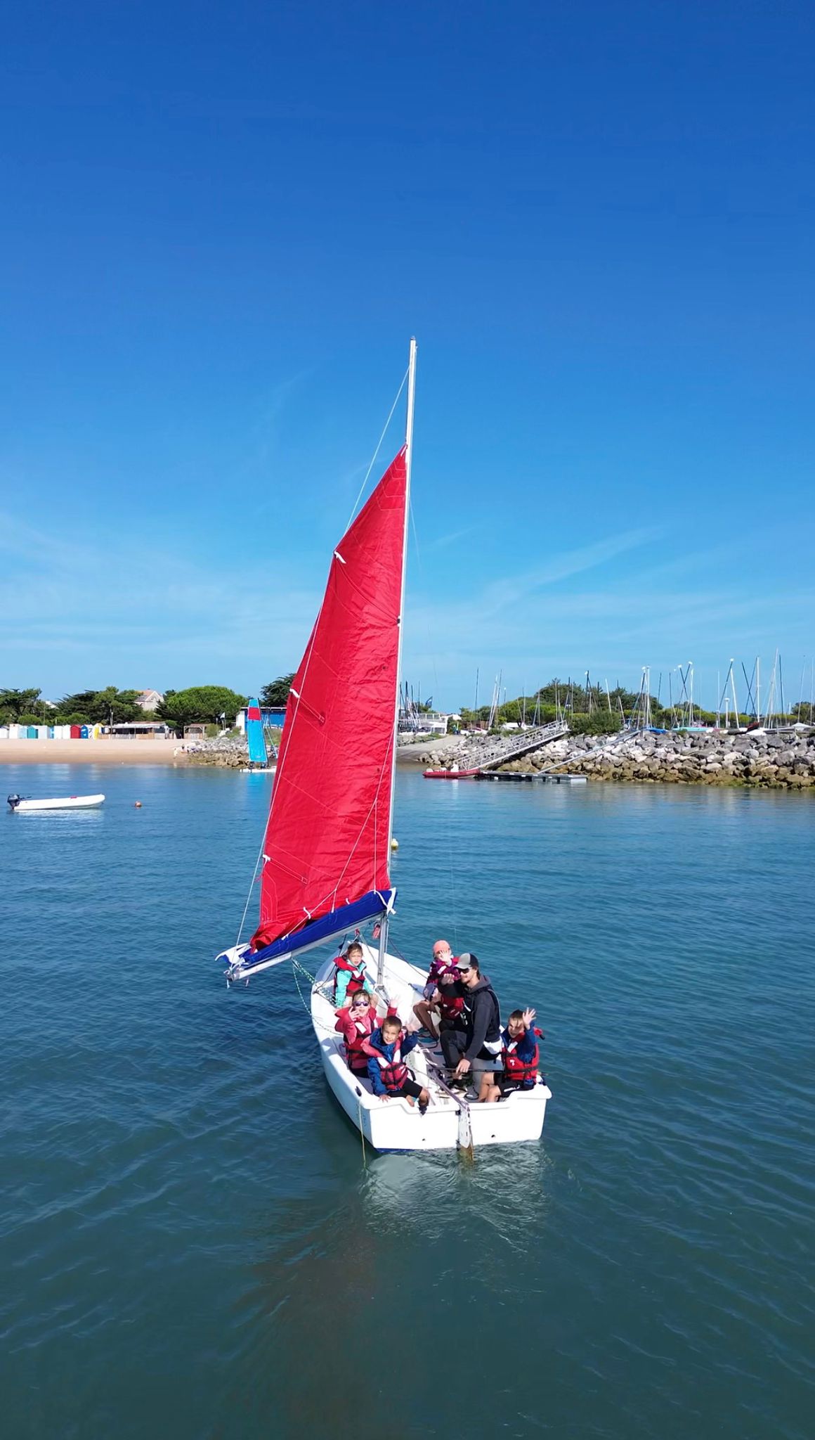 Un bel été de voile au Yacht Club Oléron : 1584 stagiaires sur l’eau !